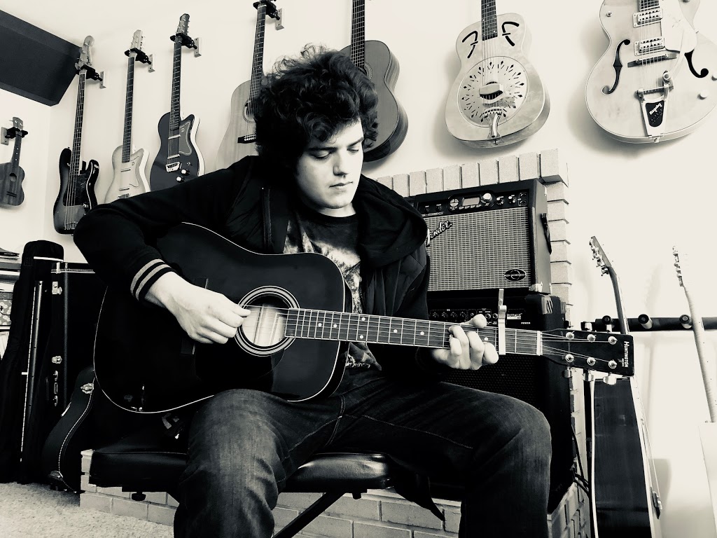 Coach Sandhu Guitar Studio | 7137 122a St, Surrey, BC V3W 0M1, Canada | Phone: (604) 722-9894