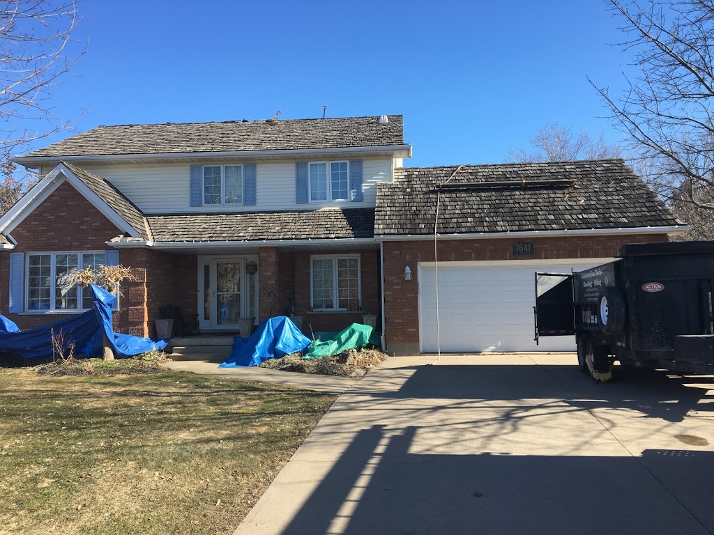 Construction Works Roofing Specializing In Flat Roofing | 8168 Mountain Rd, Niagara Falls, ON L2H 0V2, Canada | Phone: (905) 933-0172