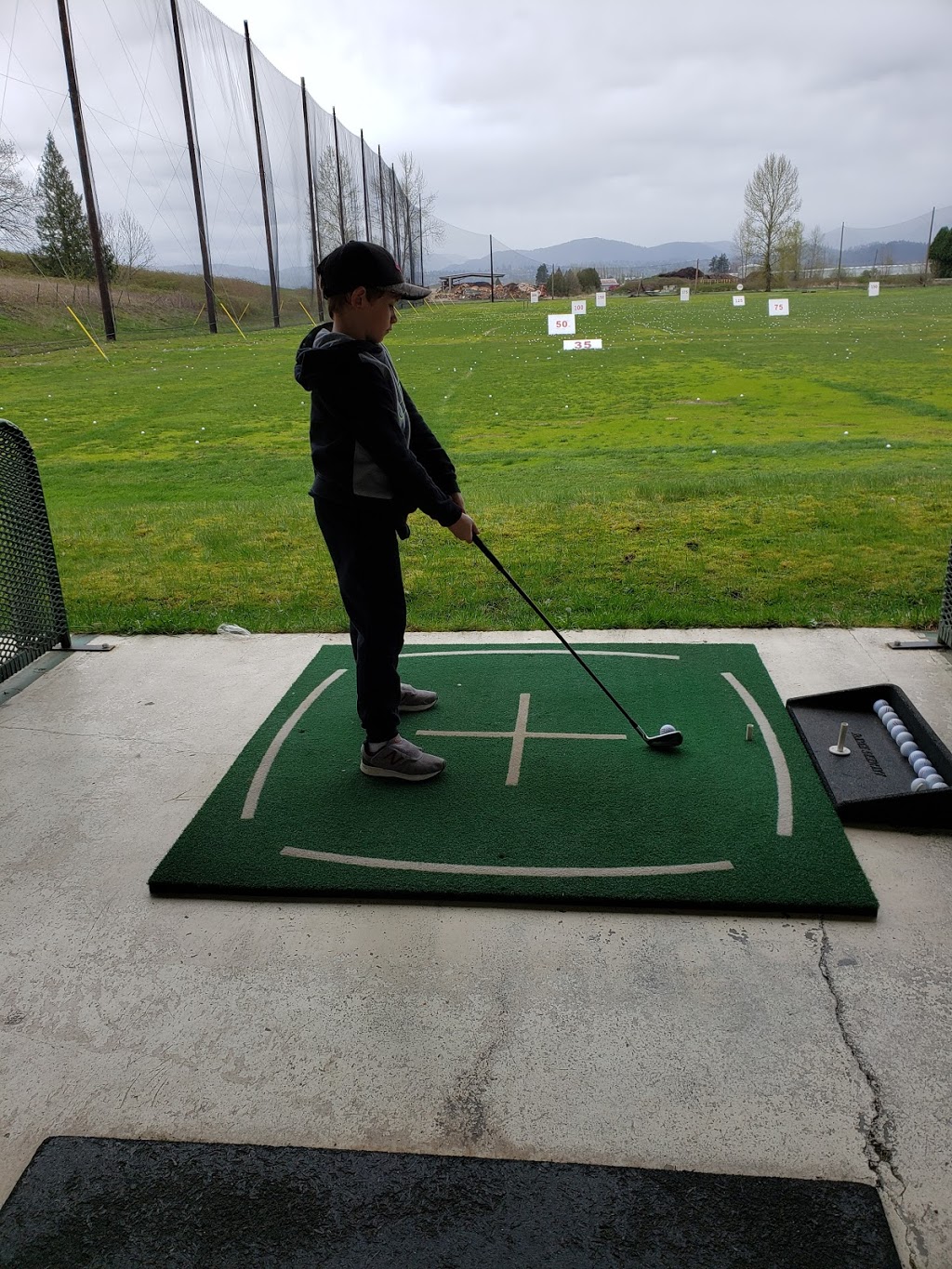 Valley Golf Centre | 4211 Gladwin Rd, Abbotsford, BC V4X 1W6, Canada | Phone: (604) 853-4653
