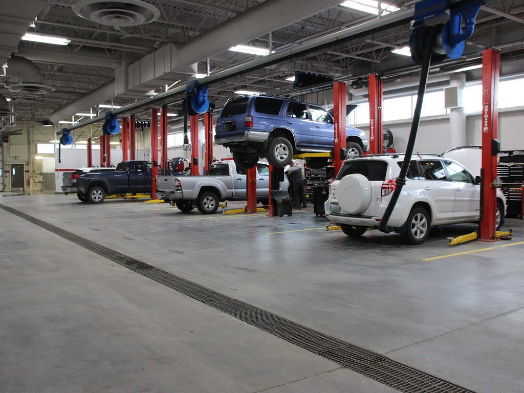 McPhillips Toyota | 2425 McPhillips St, Winnipeg, MB R2V 4J7, Canada | Phone: (855) 294-7139