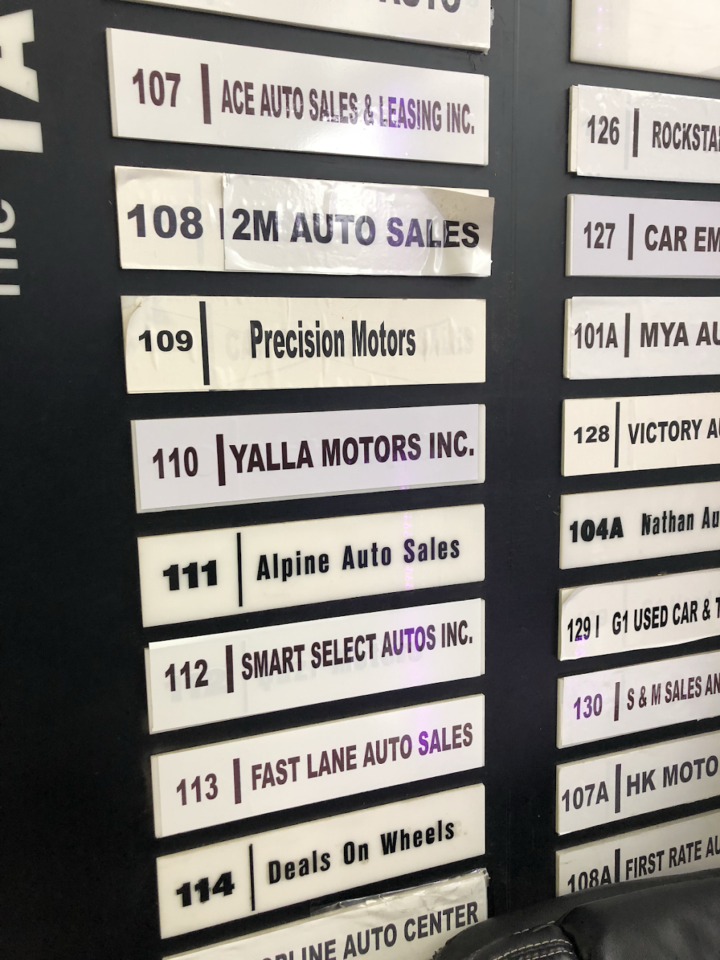 Yalla Motors | 1000 Dundas St E, Mississauga, ON L4Y 2B8, Canada | Phone: (416) 605-8645