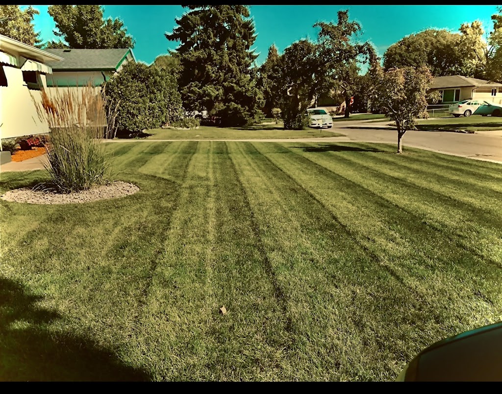 Leducs Snow Removal and Landscaping | 14 Miner Cove, Winnipeg, MB R2N 0B4, Canada | Phone: (204) 806-0697