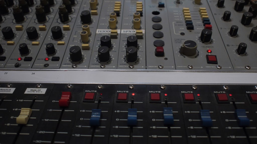 The Noise Floor Recording Studio | 736 Browns Way, Gabriola, BC V0R 1X3, Canada | Phone: (250) 325-9012