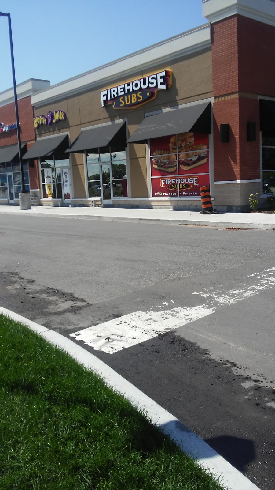 Shoppers Drug Mart | 2016 Ogilvie Rd #6, Gloucester, ON K1J 7N9, Canada | Phone: (613) 741-5151