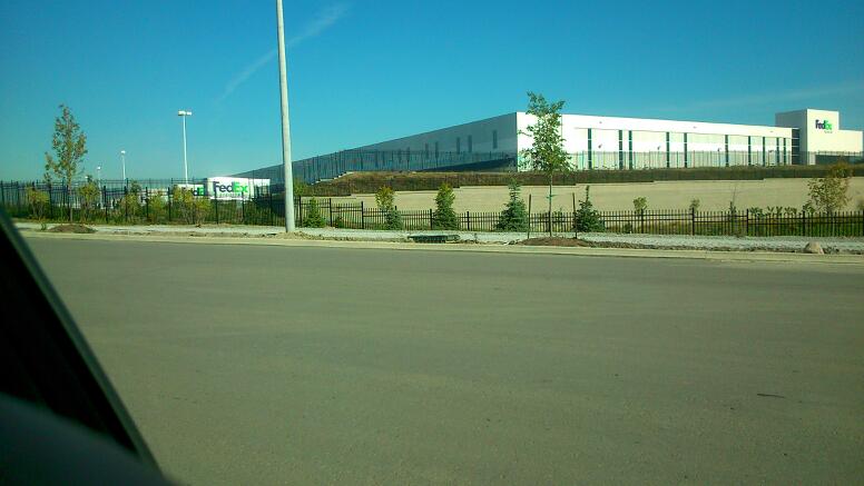 Fedex Distribution Centre | 8964 York Regional Rd 27, Woodbridge, ON L4L 1A7, Canada | Phone: (800) 463-3339