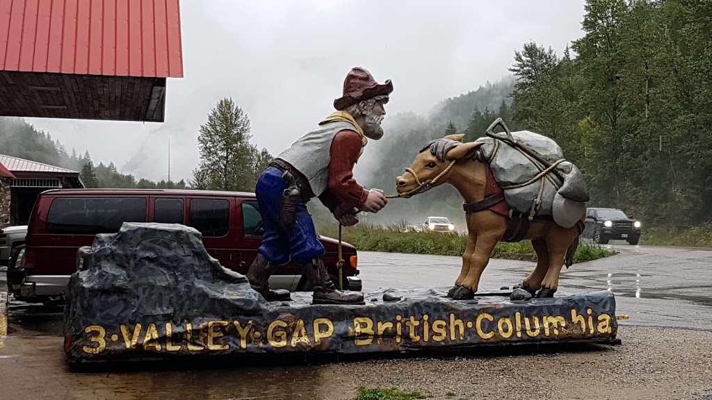 Three Valley Lake Chateau Ltd. | 8903 Trans-Canada Hwy, Revelstoke, BC V0E 2S0, Canada | Phone: (250) 837-2109