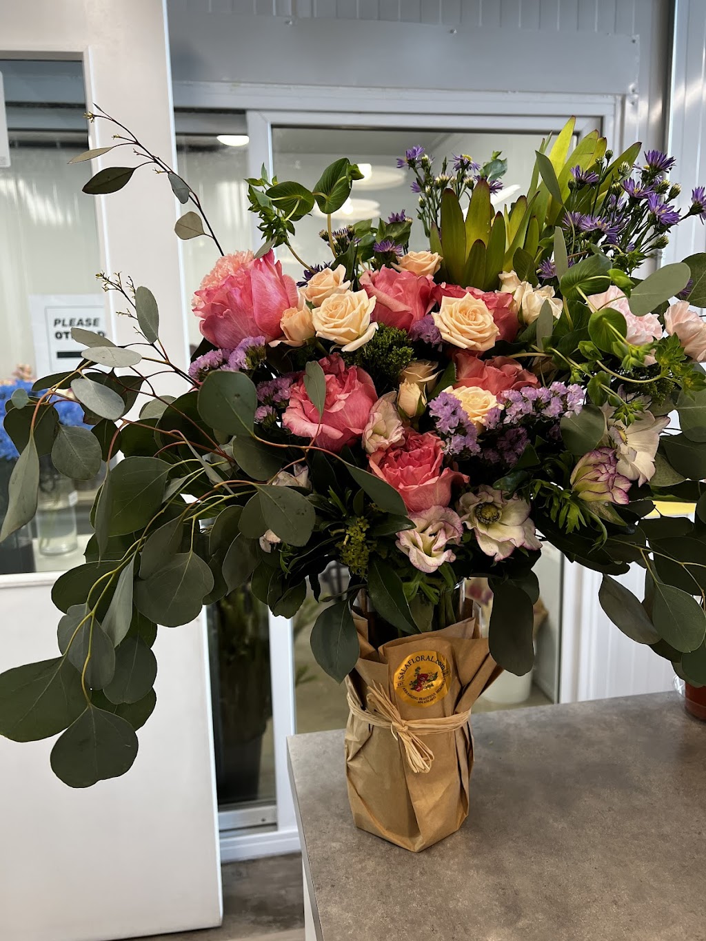 Sala Floral | 7380 Kingsway, Burnaby, BC V3N 0G7, Canada | Phone: (604) 630-0831