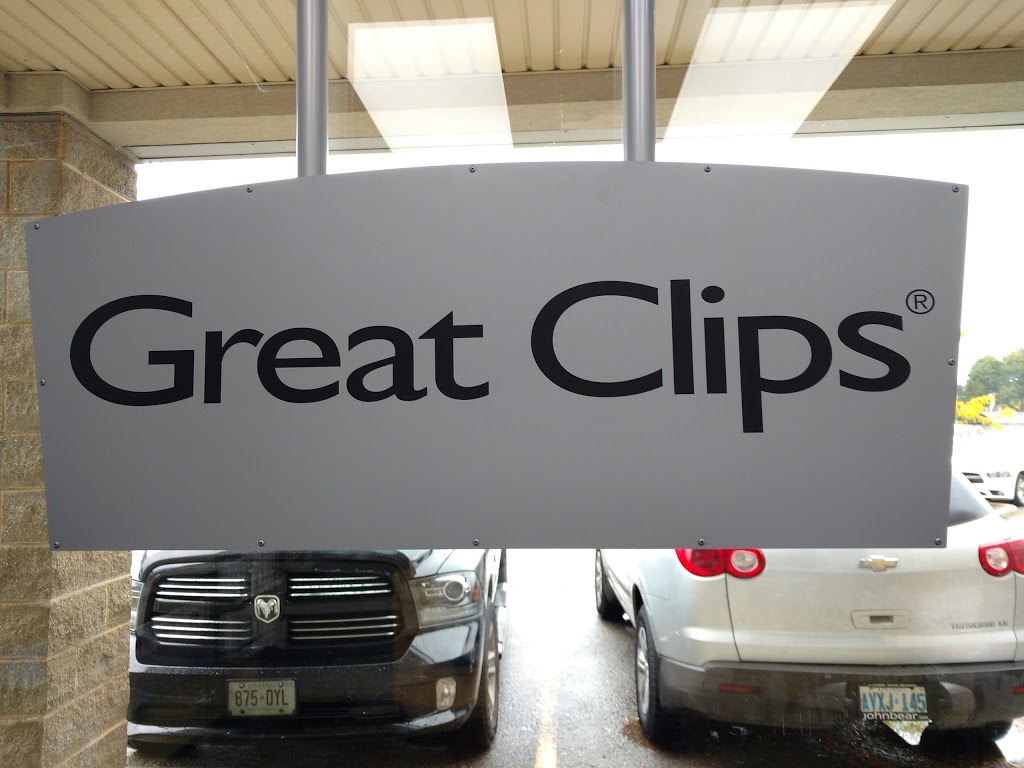 Great Clips | 425 University Avenue East, Waterloo, ON N2K 3J4, Canada | Phone: (519) 571-9484
