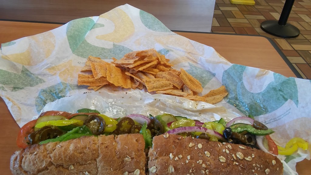 Subway | 3845 Pine Grove Ave, Fort Gratiot Twp, MI 48059, USA | Phone: (810) 985-7781