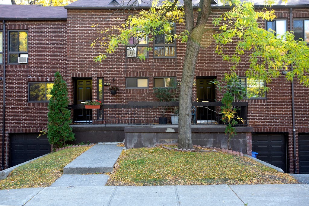 PH 1 - TH Park | Rue Darwin, Verdun, QC H3E 1C5, Canada | Phone: (514) 769-8982