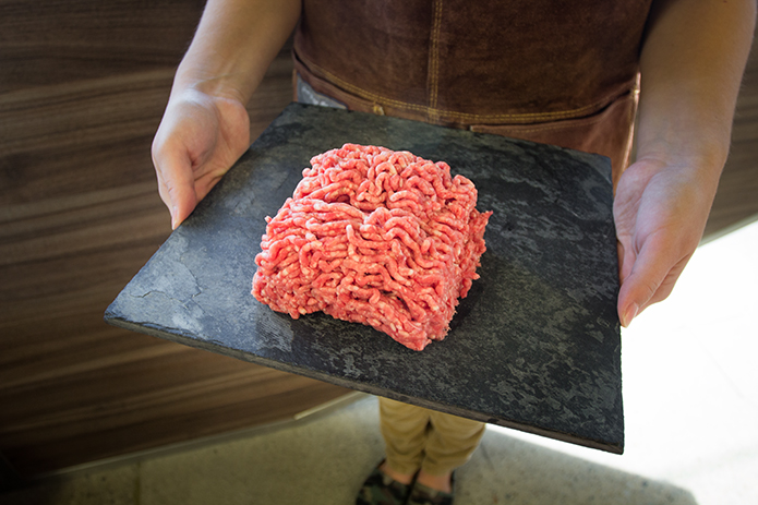 VG Meats Stoney Creek | 131 Upper Centennial Pkwy, Stoney Creek, ON L8J 0B2, Canada | Phone: (905) 664-2020