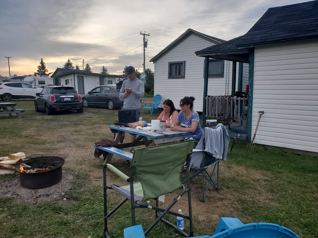 Diamond Shores Campground and Cabins | 59 Seascape Ln, Lower Five Islands, NS B0M 1N0, Canada | Phone: (902) 254-2903