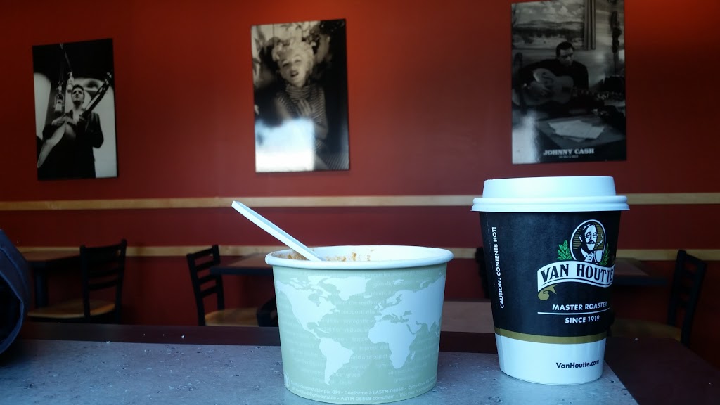 Peppies Pizza & Deli | 180 Main St, Niverville, MB R0A 1E0, Canada | Phone: (204) 388-9400