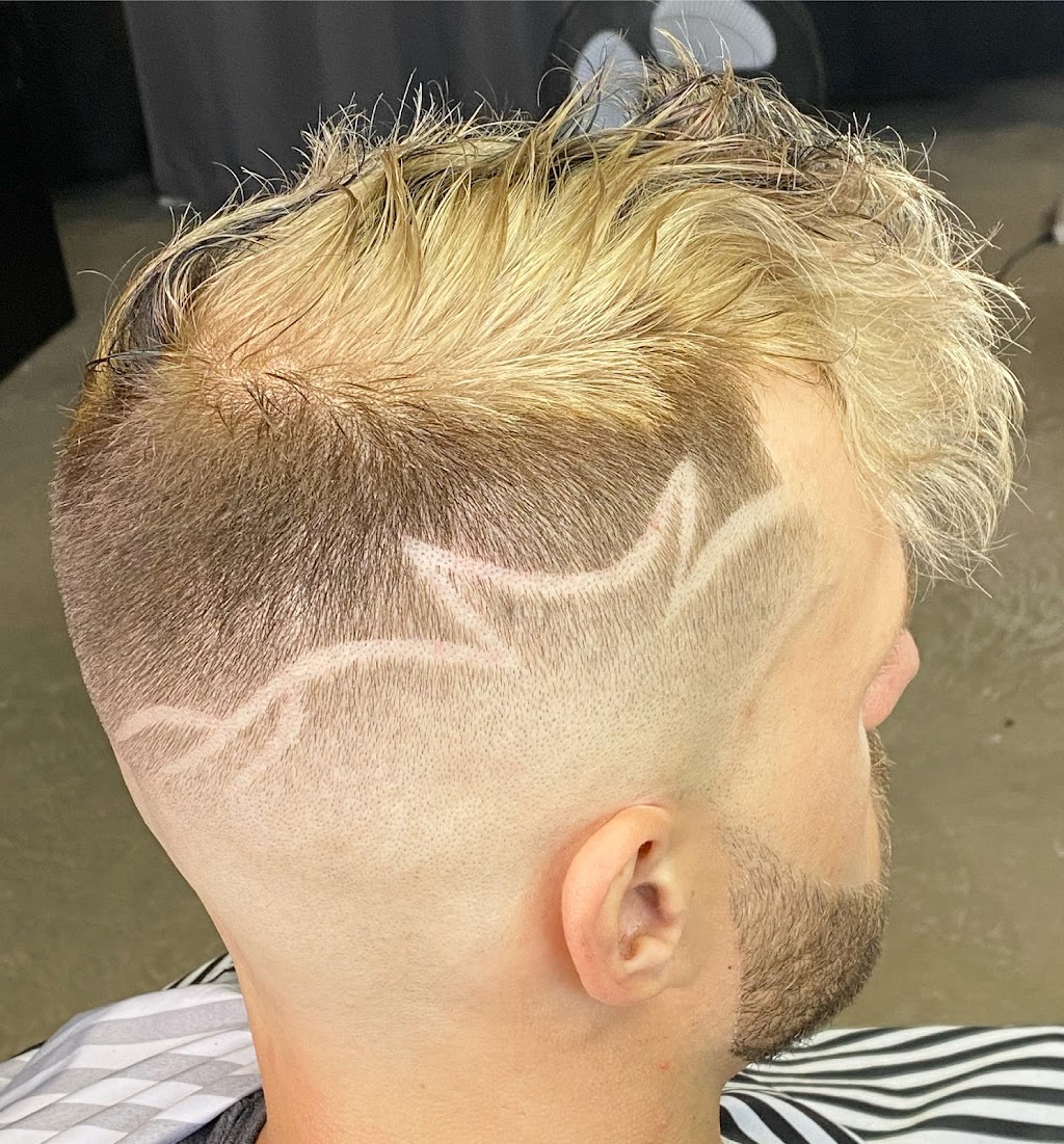 Mikes barber studio | 2421 Cassidy Way SW, Edmonton, AB T6W 3E2, Canada | Phone: (780) 807-0893