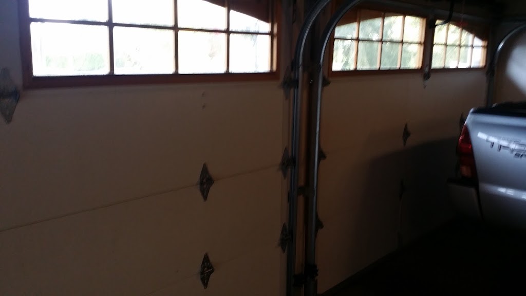 Garage Door Doctor Canada | 4131 Mostar Rd #8, Nanaimo, BC V9T 6A6, Canada | Phone: (250) 754-8334