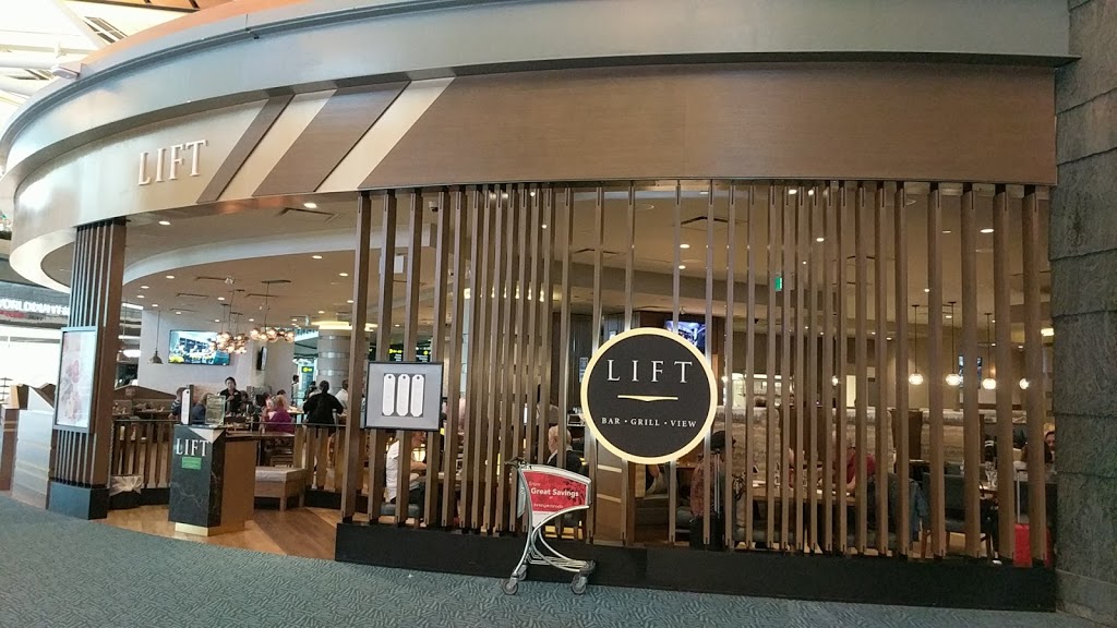 Life Bar Grill View | 3380 Grant McConachie Way, Richmond, BC V7B 0A5, Canada