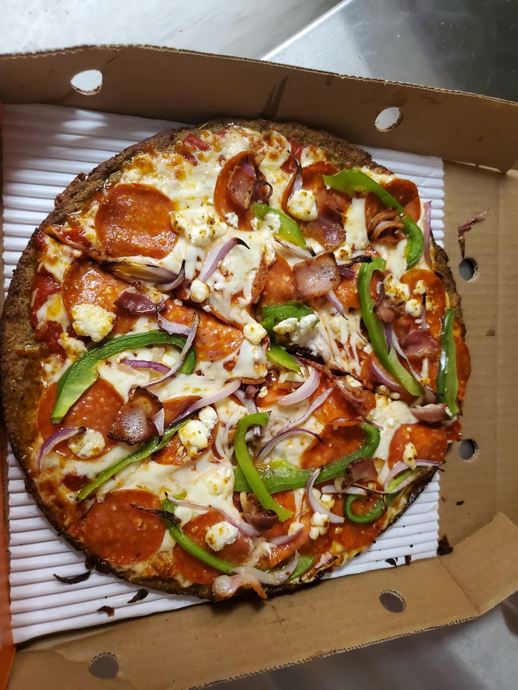 Pizza Pizza | 360 Boulevard Arthur-Sauvé, Saint-Eustache, QC J7R 2J3, Canada | Phone: (514) 737-1111