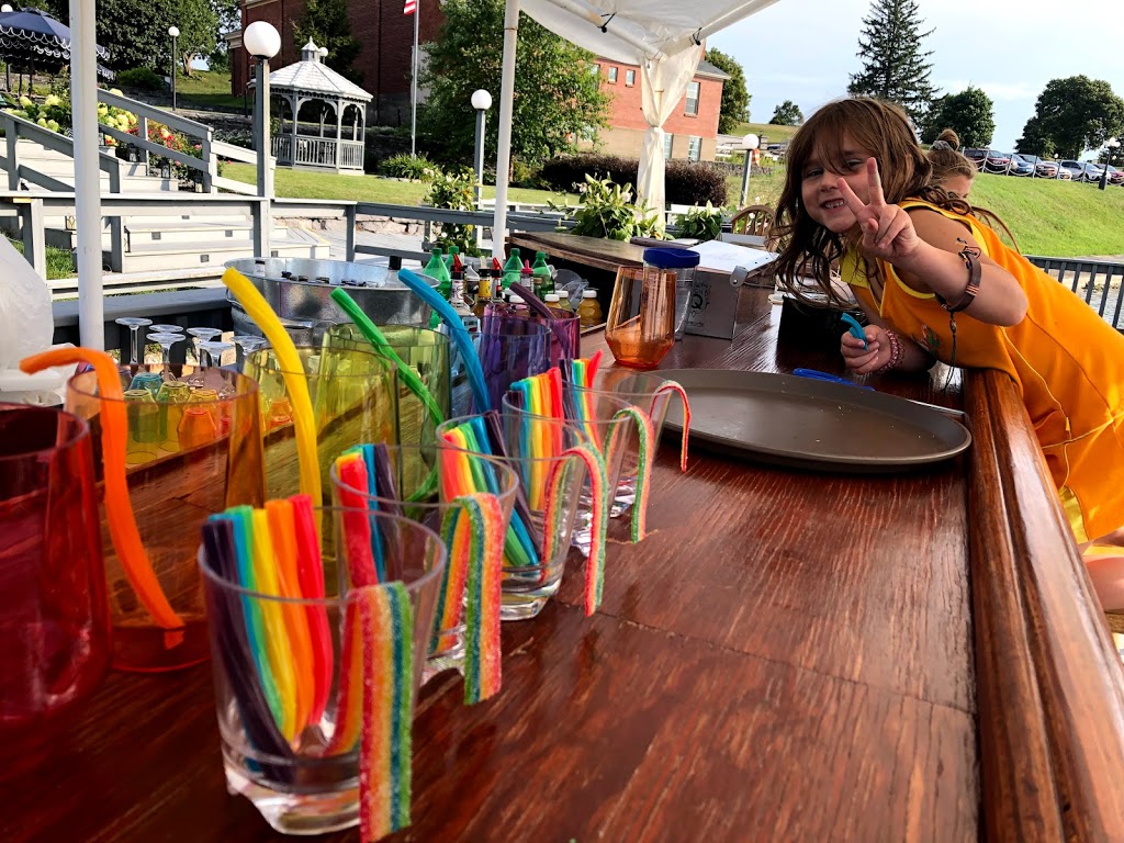 The Barracks Inn Restaurant & Bar | 42 Pike Rd, Sackets Harbor, NY 13685, USA | Phone: (315) 486-4542