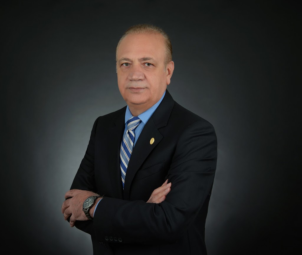 Reza Habibi | Trade One Realty, 4610 Dufferin St #209, Toronto, ON M3H 5S4, Canada | Phone: (647) 870-7370