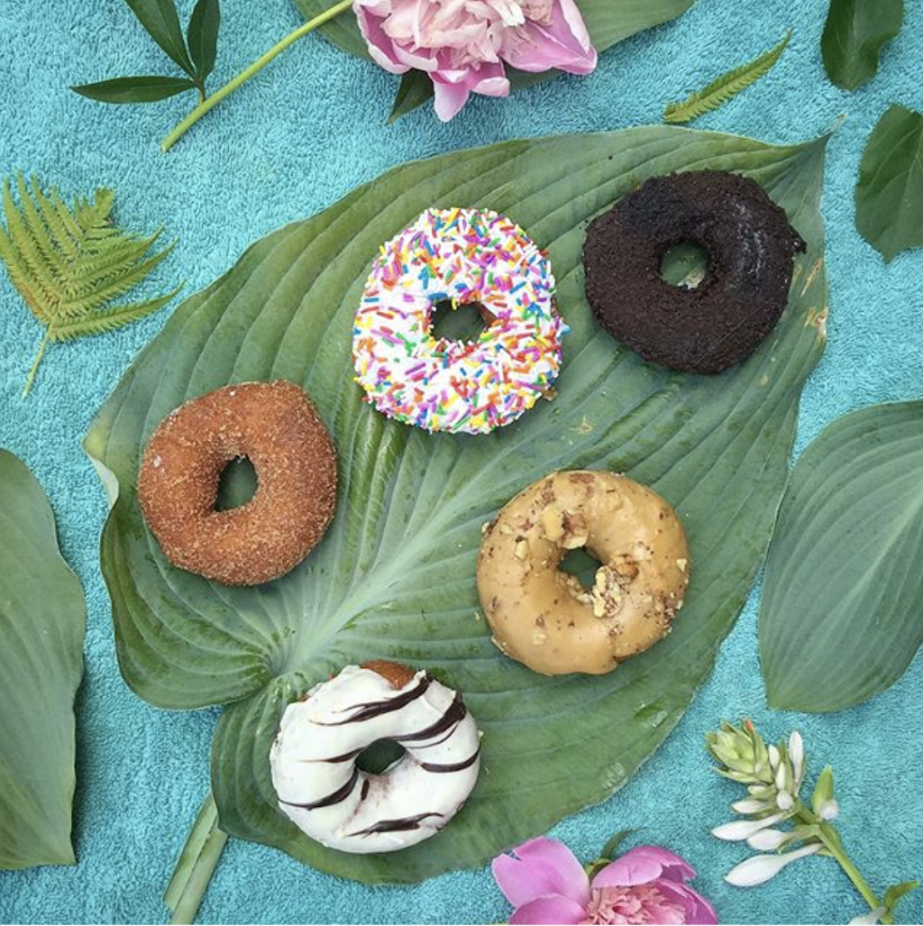 Mavericks Donuts, Stittsville | 1408 Stittsville Main St #1, Stittsville, ON K2S 1V7, Canada | Phone: (613) 831-7337