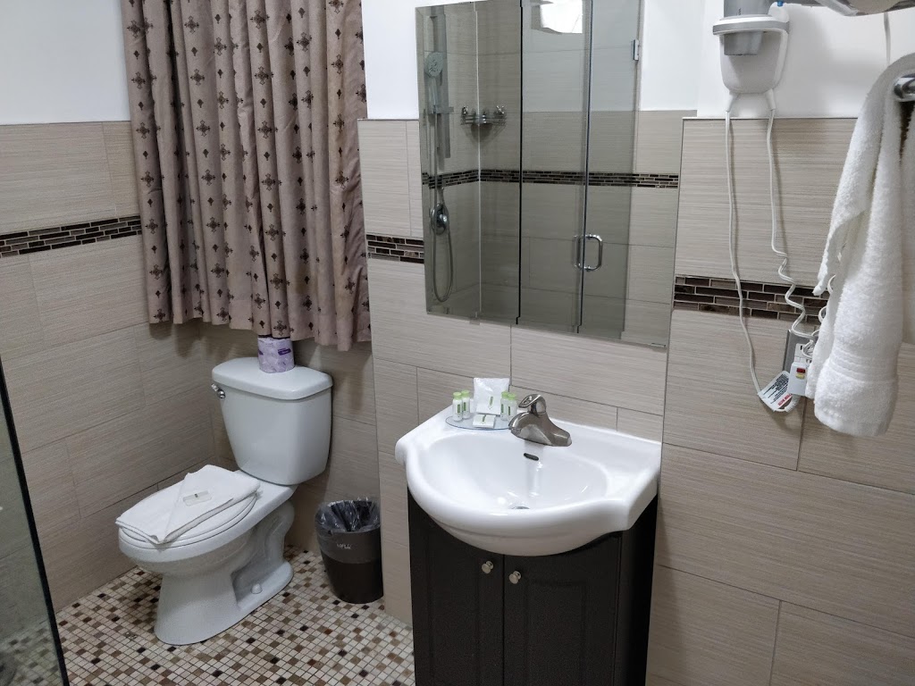 NU Hotel | 6465 Airport Rd, Mississauga, ON L4V 1E4, Canada | Phone: (905) 612-1119