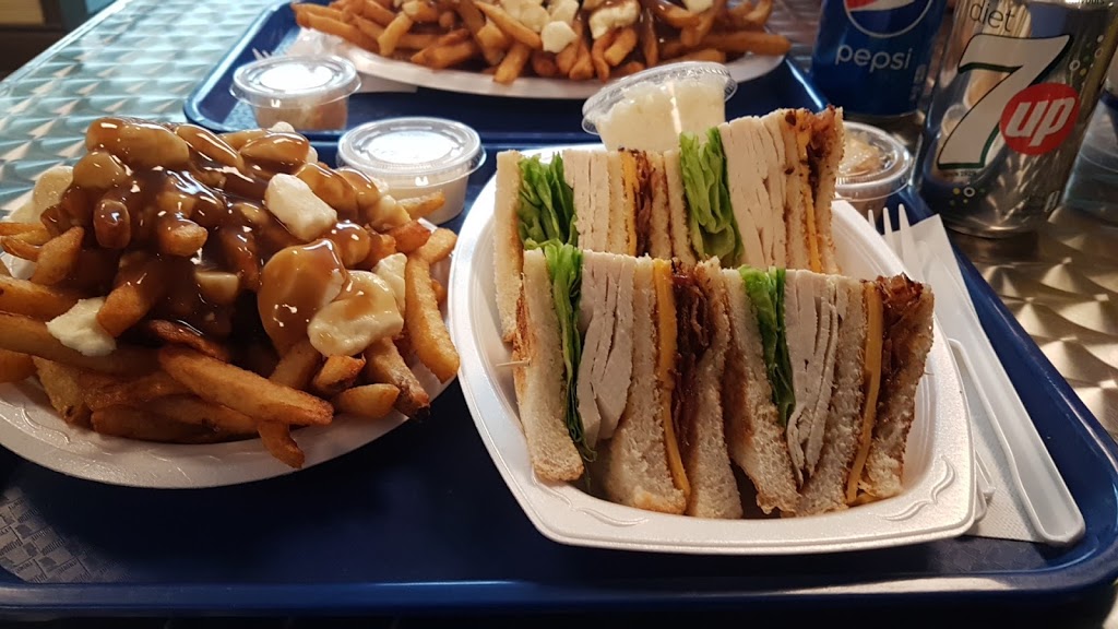 Casse-Croute Flash Bourg | 21231 Boulevard Henri-Bourassa, Québec, QC G2N 1R4, Canada | Phone: (418) 849-6662