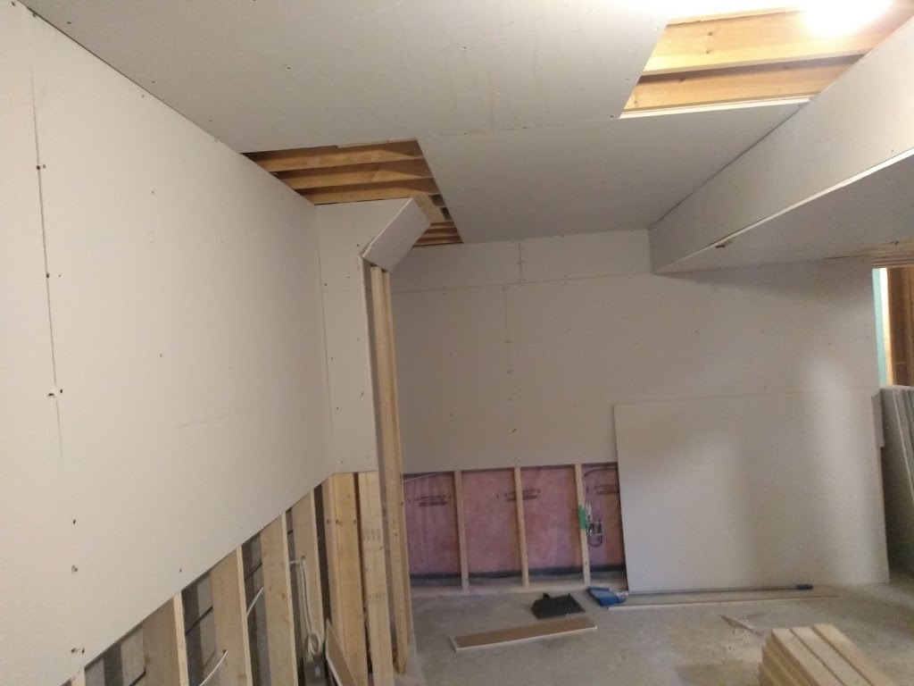 Live Wire Electrical Contractor | 63 Trowbridge St, Breslau, ON N0B 1M0, Canada | Phone: (519) 500-7771