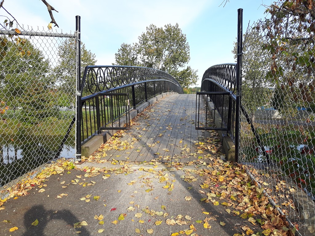 Parc Laurence | Rue Laurence, Coaticook, QC J1A 0A7, Canada | Phone: (819) 849-2721