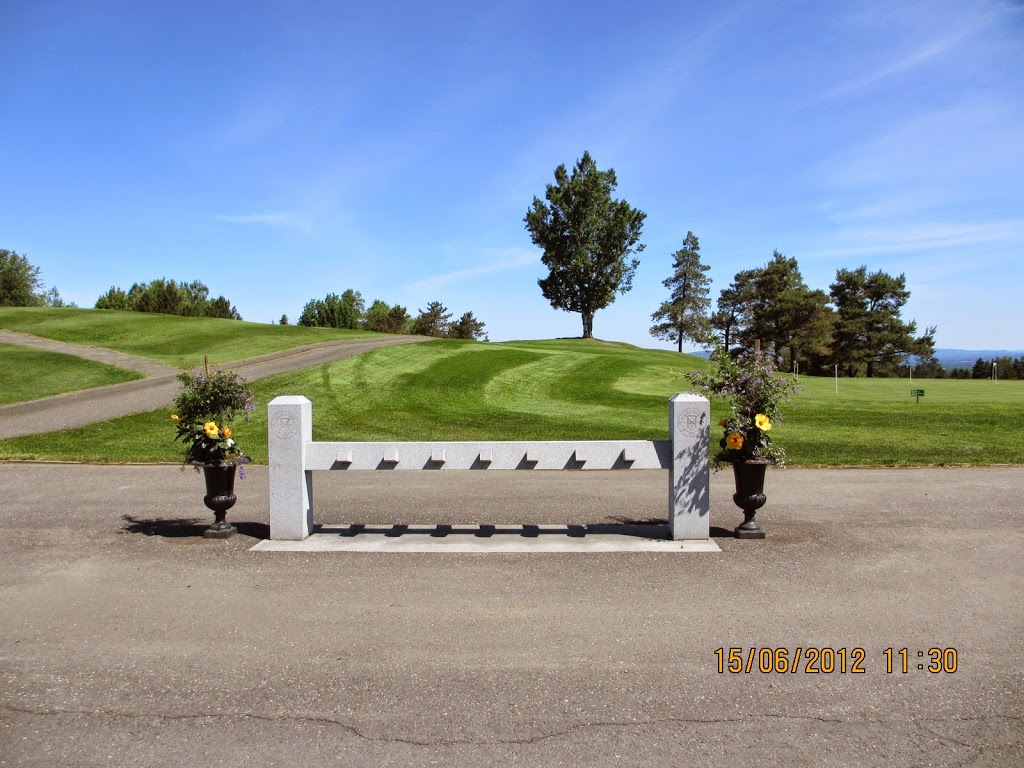 Dufferin Heights Country Club | 4115 QC-143, Stanstead, QC J0B 3E0, Canada | Phone: (819) 876-2113
