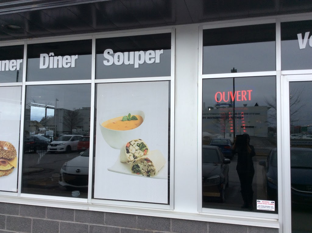 Café Dépôt | 2700 Boulevard des Entreprises, Terrebonne, QC J6X 4J8, Canada | Phone: (450) 477-0467