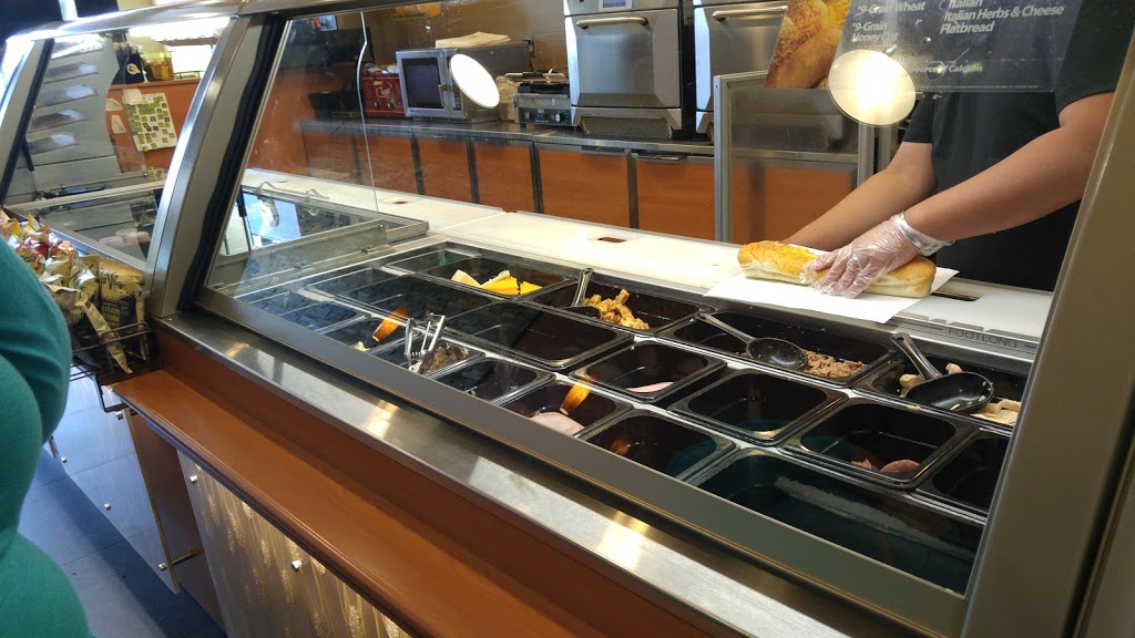Subway | 104-141 Century Crossing Century Crossing Shopping Centre, Spruce Grove, AB T7X 0C8, Canada | Phone: (587) 286-2222