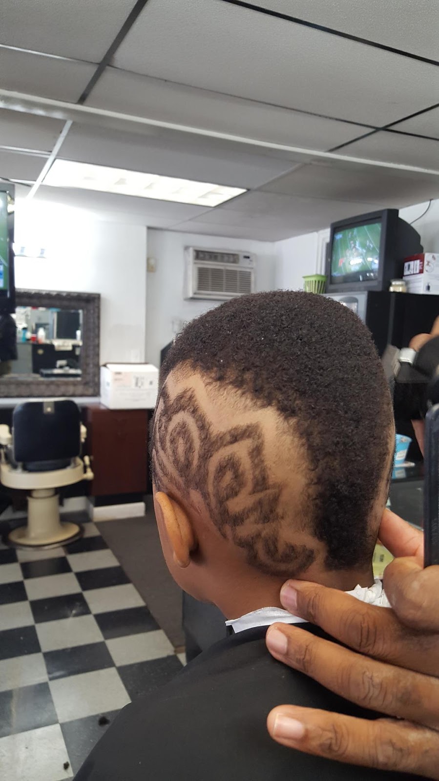 Elite Hair Creations | 2612 Main St, Buffalo, NY 14214, USA | Phone: (716) 833-8648