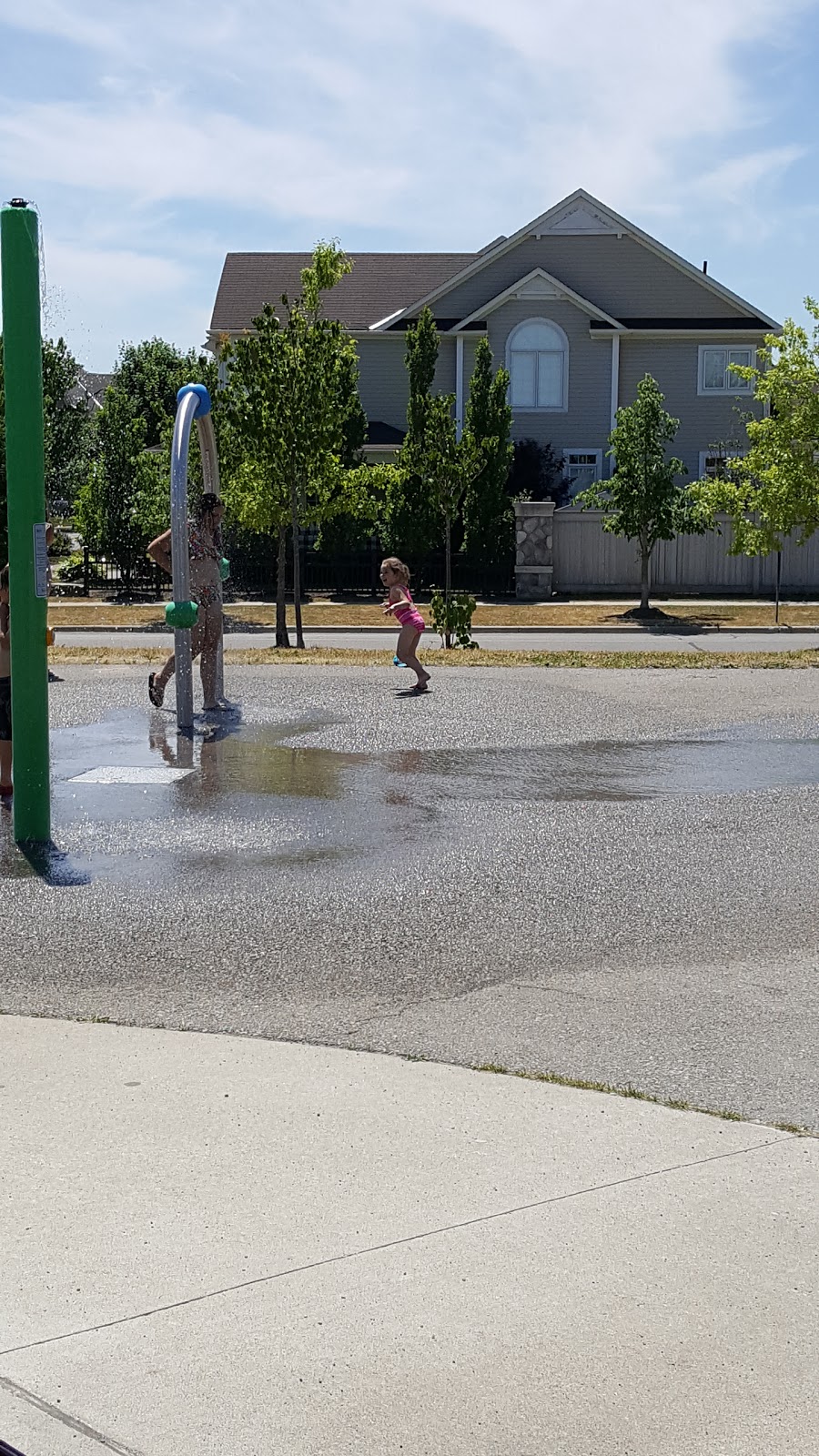Cachet Park | Cachet Blvd, Whitby, ON L1M 2M7, Canada