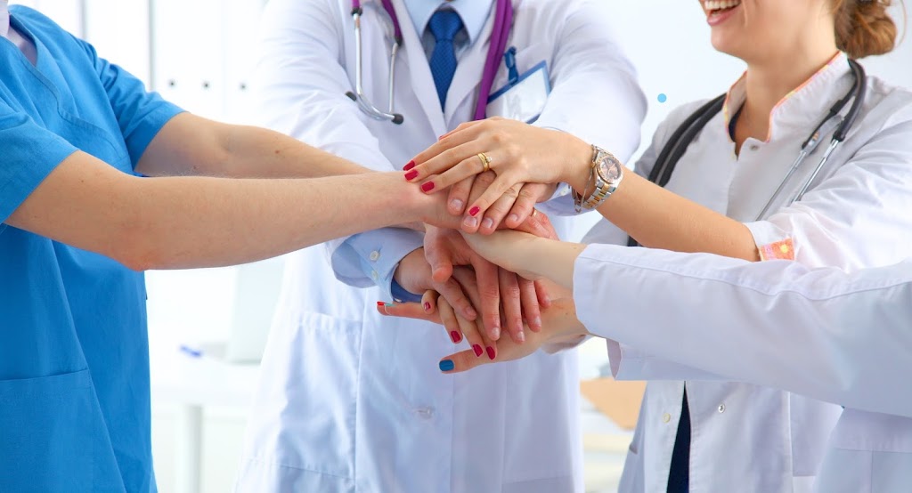 TLC Muskoka Home Health Care & Nursing Shift Relief | South Muskoka Medical Centre & Walk-In Clinic, 230 Manitoba Street, Bracebridge, ON P1L 2E1, Canada | Phone: (705) 640-5394