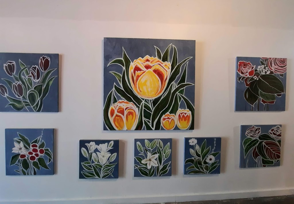 Apik Art Gallery & Floral Boutique | 200 Barclay Parade SW, Calgary, AB T2P 4R5, Canada | Phone: (403) 700-2427