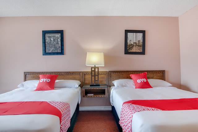 OYO Hotel Niagara Falls, ON - Fallsview | 5643 Ellen Ave, Niagara Falls, ON L2G 3P5, Canada | Phone: (888) 676-5439