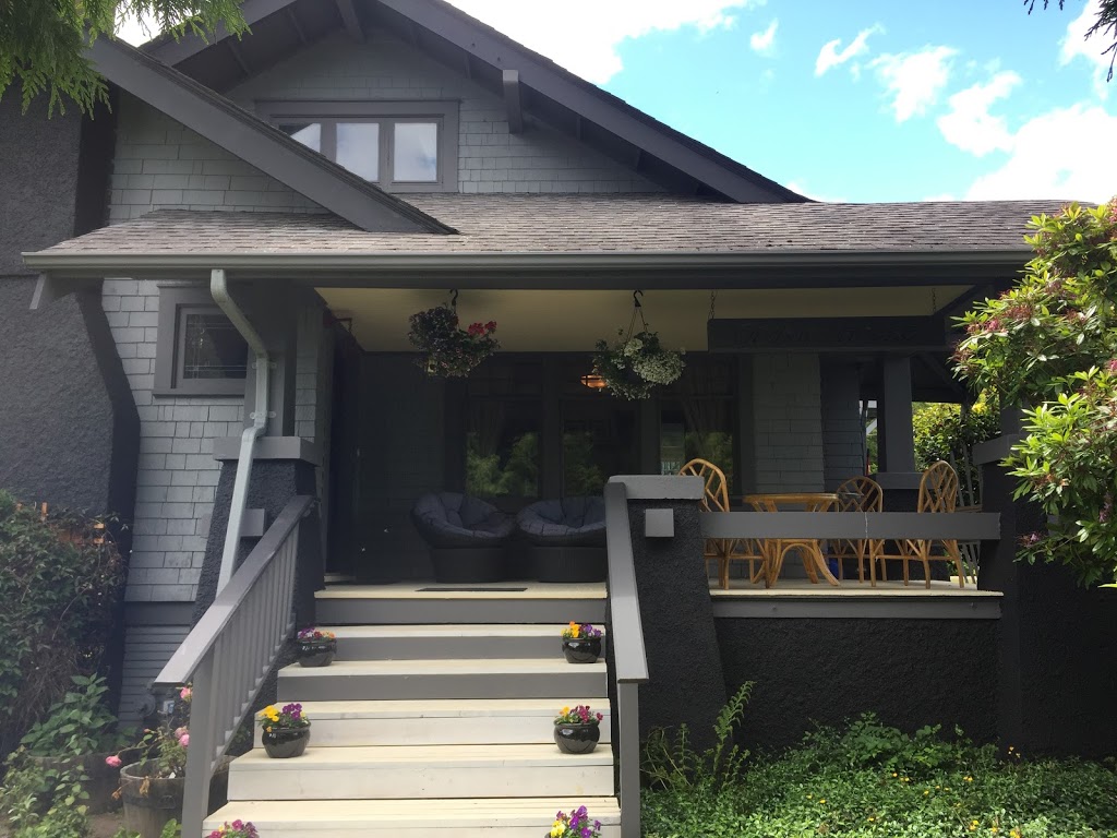 Orchard House | 9646 6 St, Sidney, BC V8L 2W2, Canada | Phone: (250) 656-9194