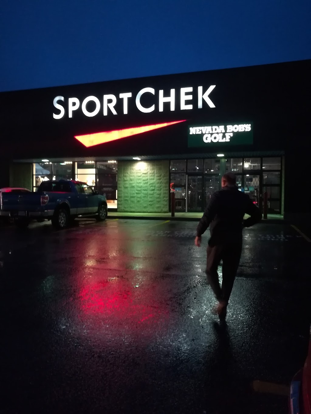 Sport Chek Bayers Lake | 215 Chain Lake Dr Unit F, Halifax, NS B3S 1C9, Canada | Phone: (902) 450-1014