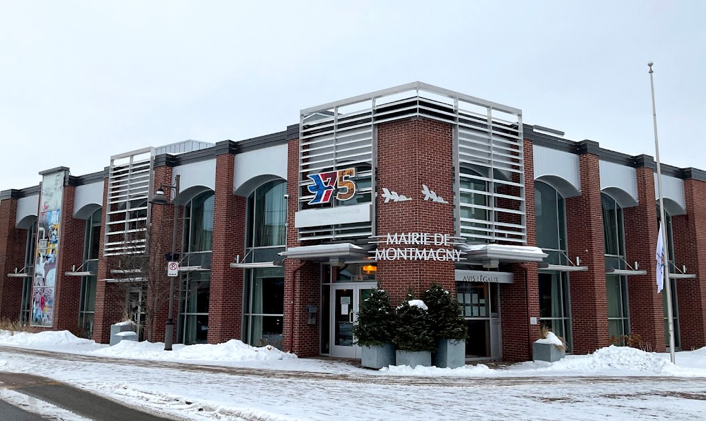 Hôtel de ville de Montmagny | 143 Rue St Jean Baptiste E, Montmagny, QC G5V 1K4, Canada | Phone: (418) 248-3361