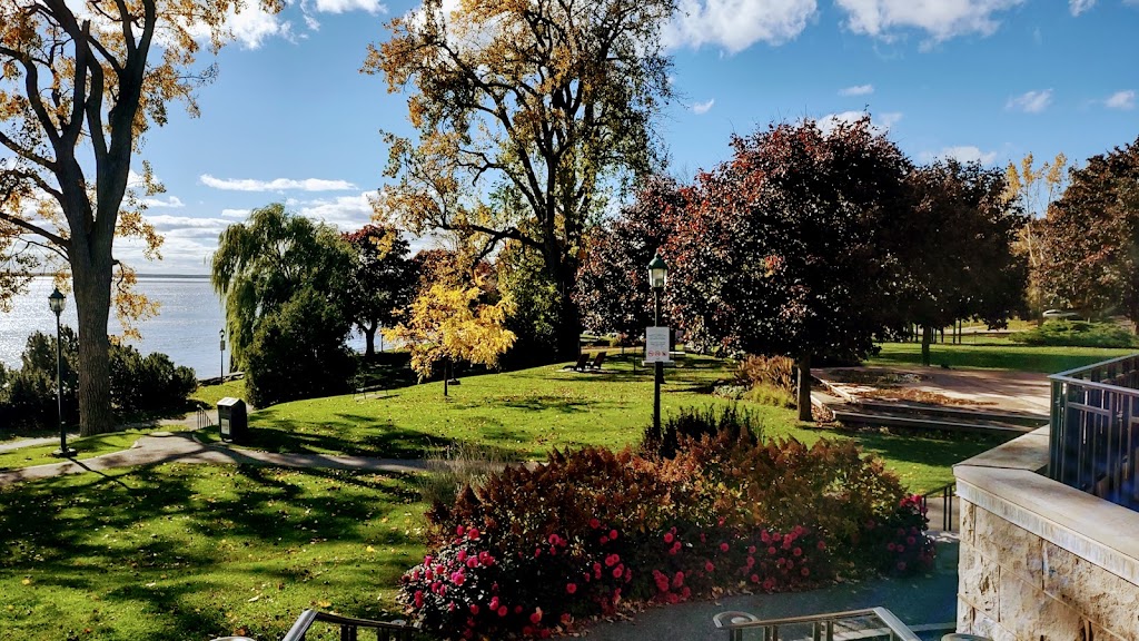 Galerie d’art Stewart Hall | 176 Chem. du Bord-du-Lac-Lakeshore, Pointe-Claire, QC H9S 4L7, Canada | Phone: (514) 630-1220