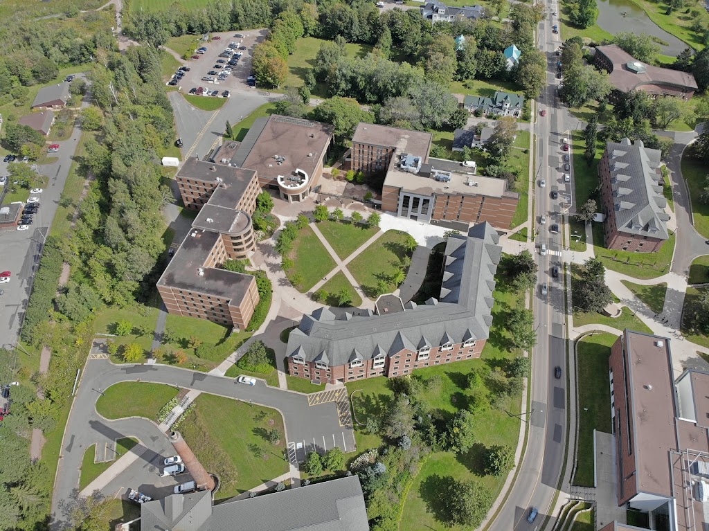 Jennings Dining Hall | 147 Main St, Sackville, NB E4L 1H4, Canada | Phone: (506) 364-2420