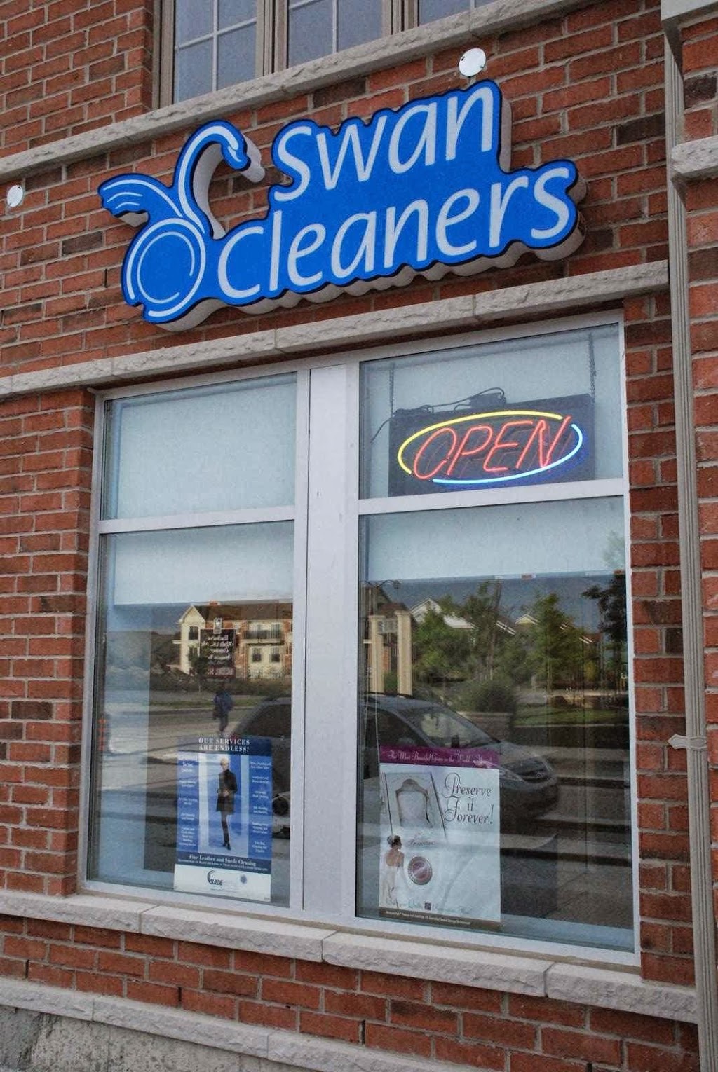 Swan Cleaners | 10 Greensborough Village Cir Unit 12, Markham, ON L6E 1M4, Canada | Phone: (905) 554-2202