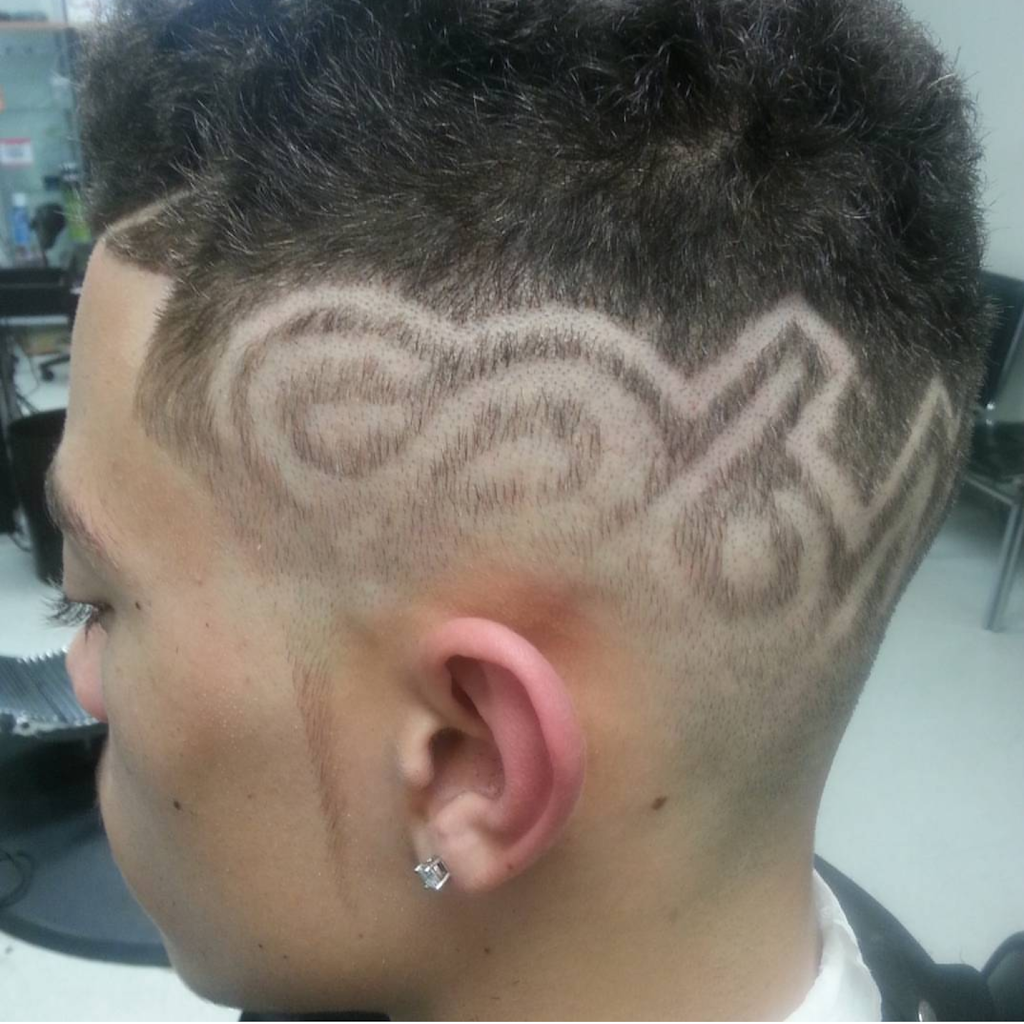 Precise Unisex Salon | 3353 The Credit Woodlands, Mississauga, ON L5C 2K1, Canada | Phone: (289) 814-0069