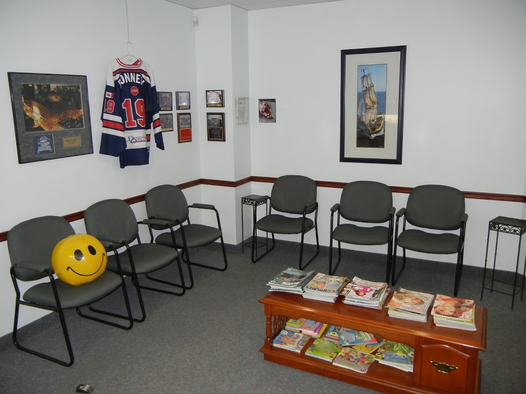 Dental and Denture Office Oakville | 1235 Trafalgar Rd #201, Oakville, ON L6H 3P1, Canada | Phone: (905) 815-8208