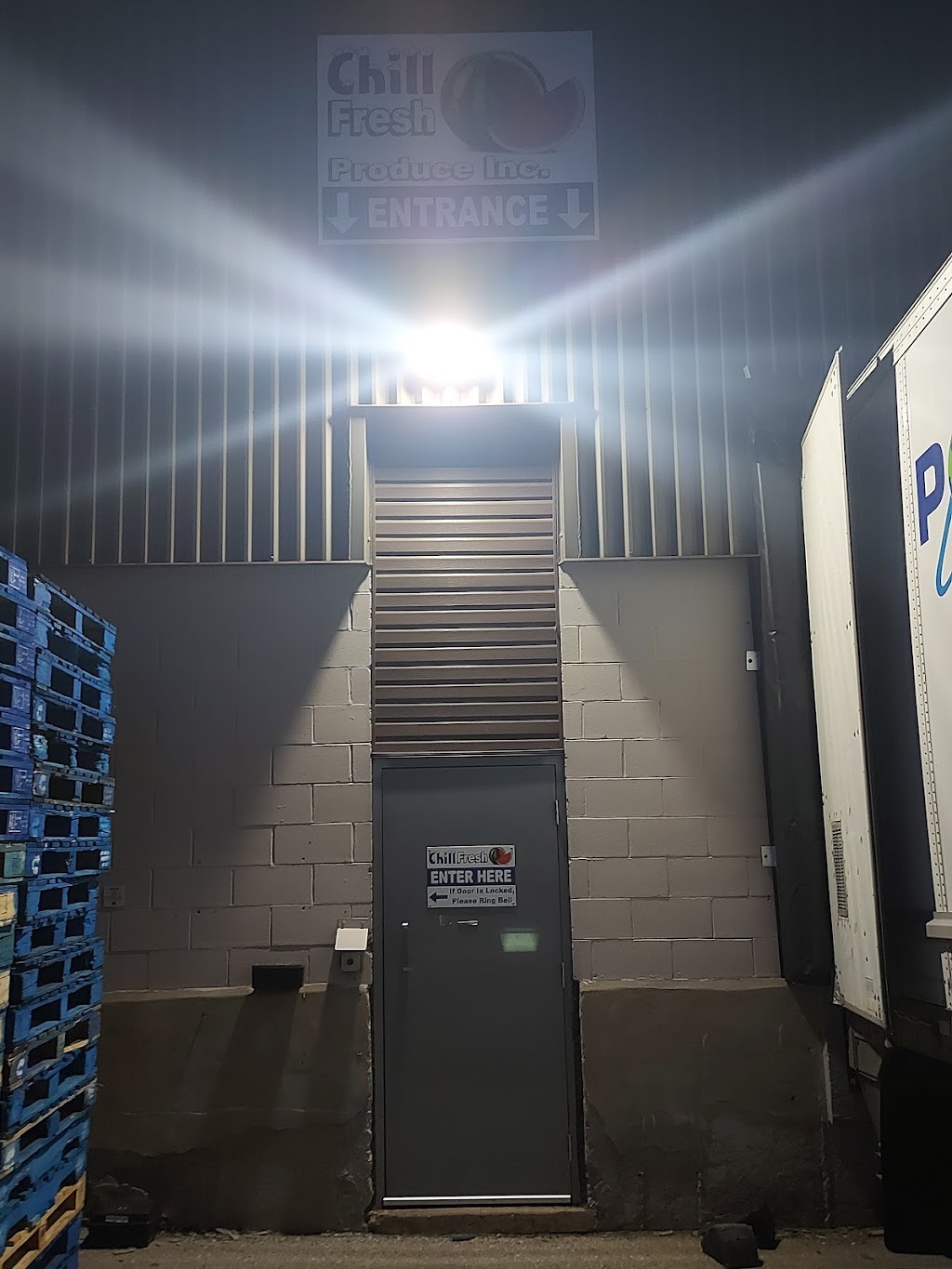 Chill Fresh produce | 1170 Franklin Blvd, Cambridge, ON N1R 6T5, Canada | Phone: (519) 896-0124