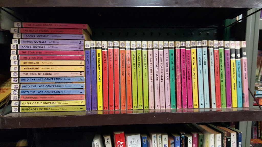 Old Favorites Bookshop Ltd | 132 ON-7, Locust Hill, ON L0H 1J0, Canada | Phone: (905) 294-3865