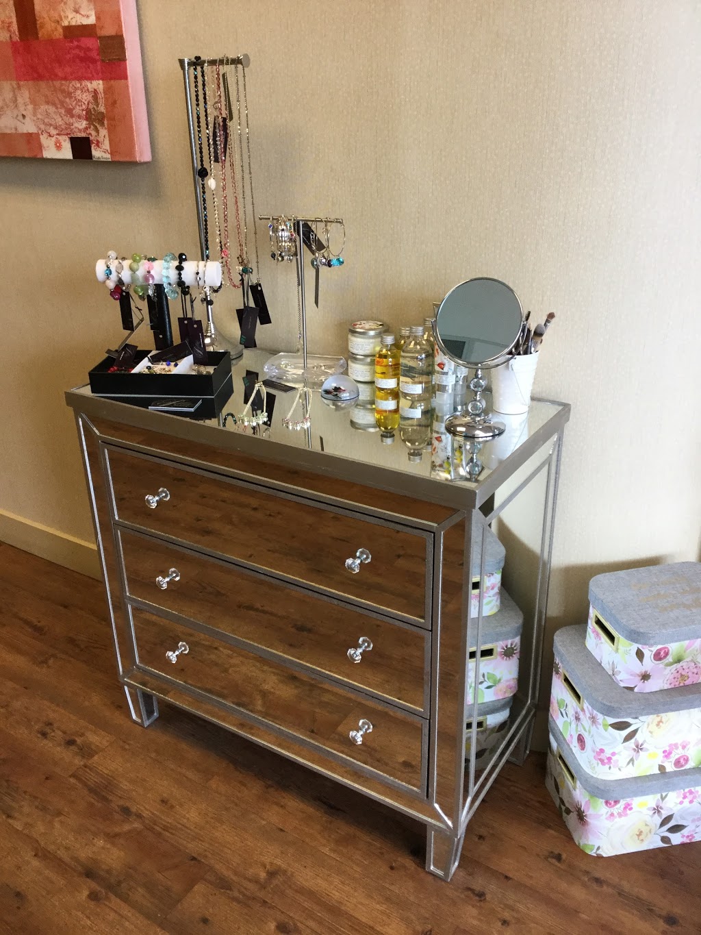 Glow Skincare Clinic | 1848 Main St #132, Penticton, BC V2A 5H3, Canada | Phone: (778) 476-5556