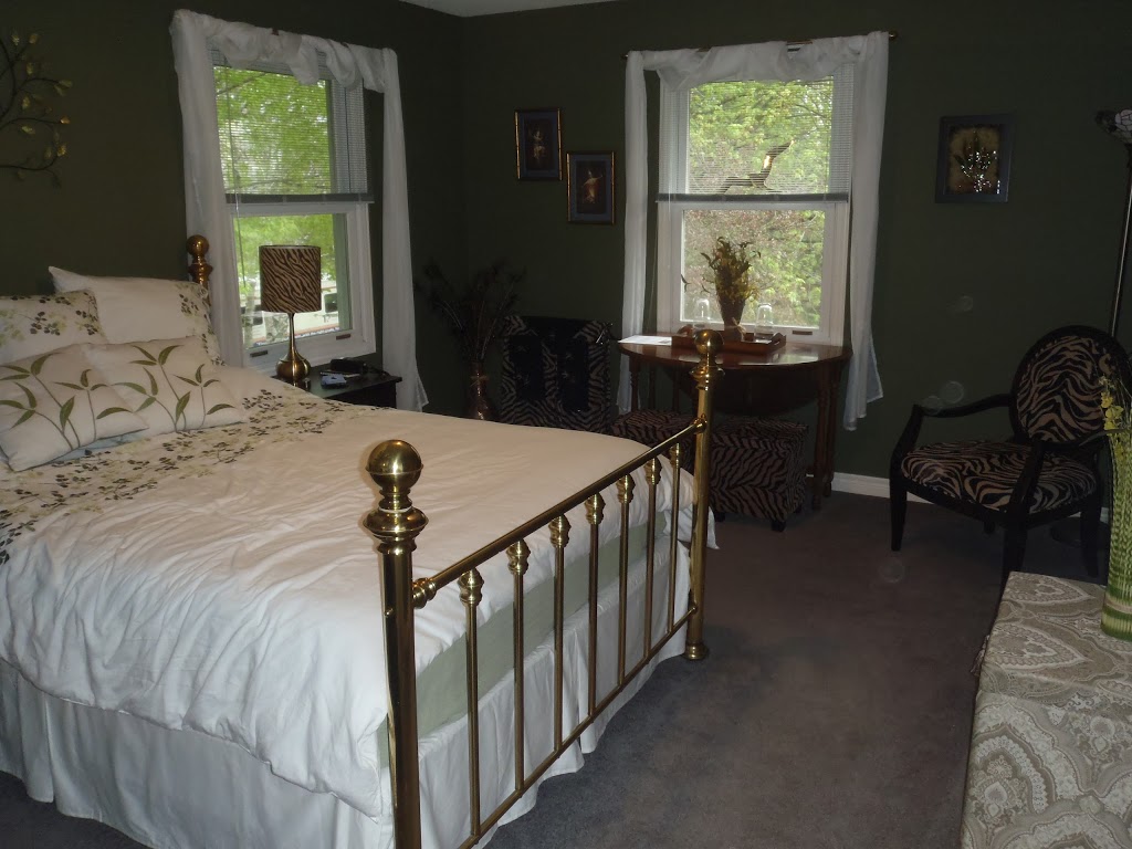 Inn on the Moraine | 15535 Mt Pleasant Rd, Bolton, ON L7E 3N2, Canada | Phone: (905) 880-0804