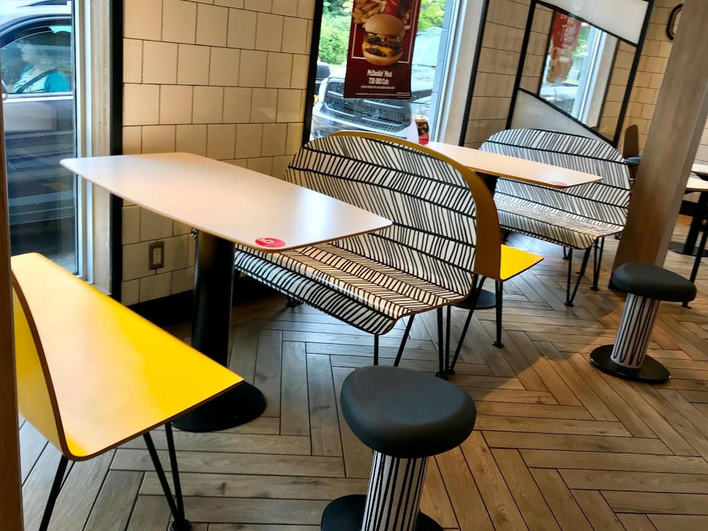 McDonalds | 24018 Woodbine Ave, Keswick, ON L4P 3E9, Canada | Phone: (905) 989-2211