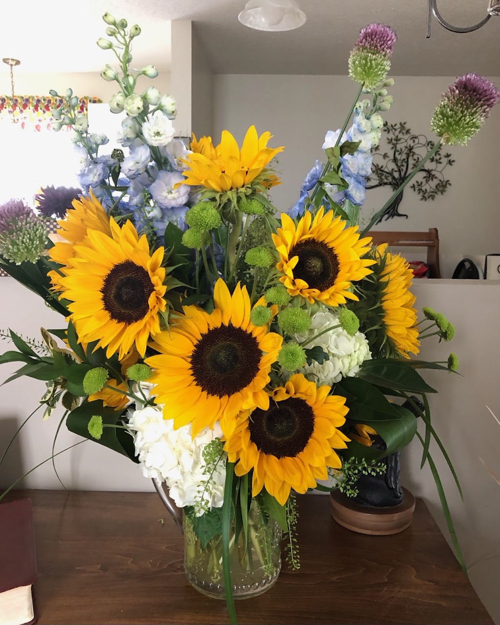 The Floral Boutique | 113 Bridge St, Carleton Place, ON K7C 2V4, Canada | Phone: (613) 253-2424